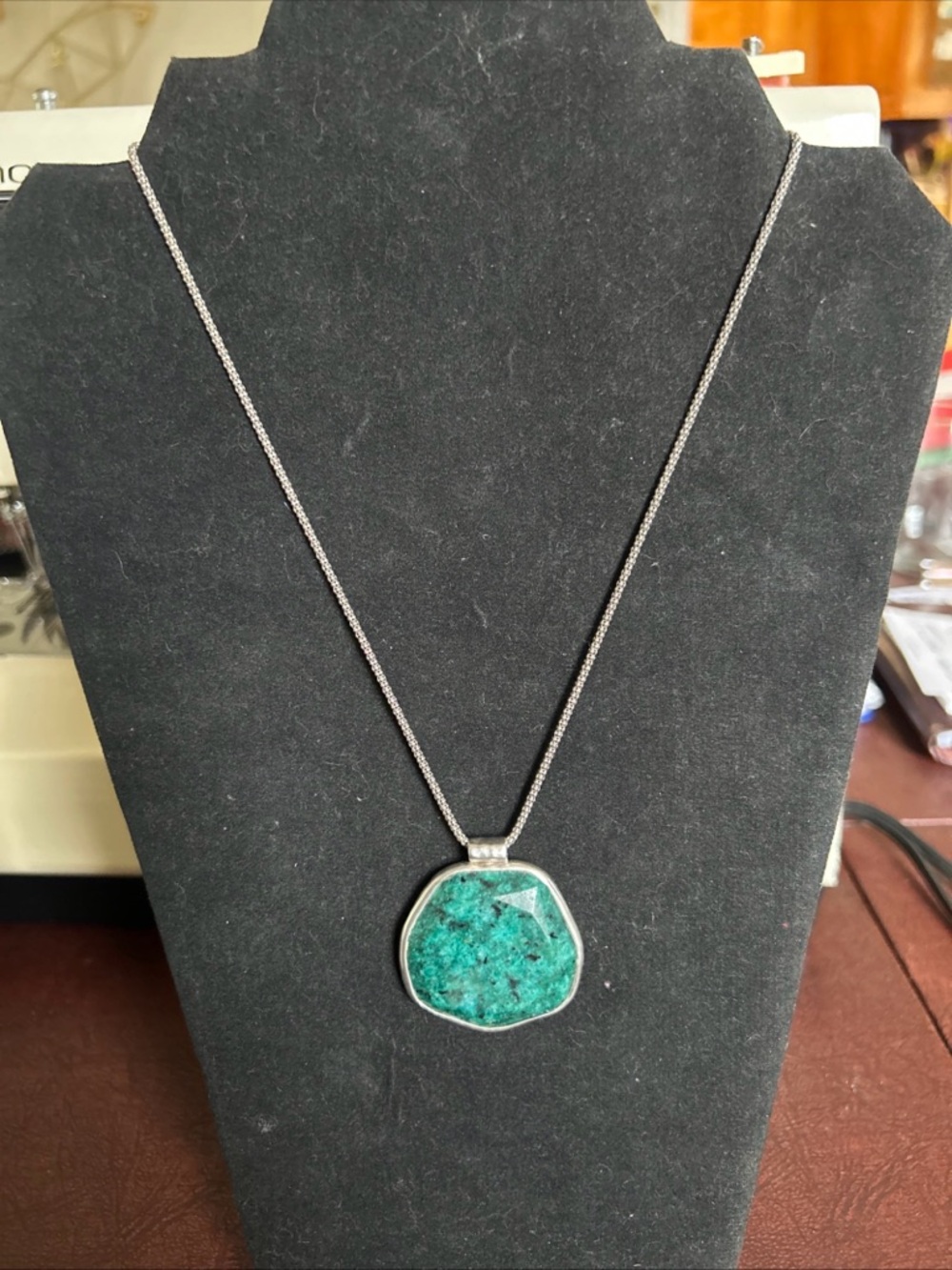 Silpada Black Lip Shell/Quartz Reversible pendant on Sterling Silver Chain